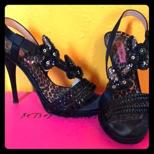 Beautiful Betsey Johnson “Izzy” shoes